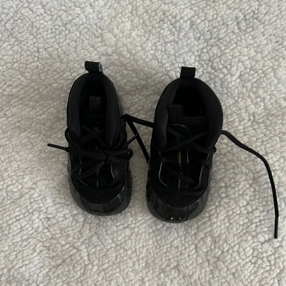 Nike - black - Baby 4c